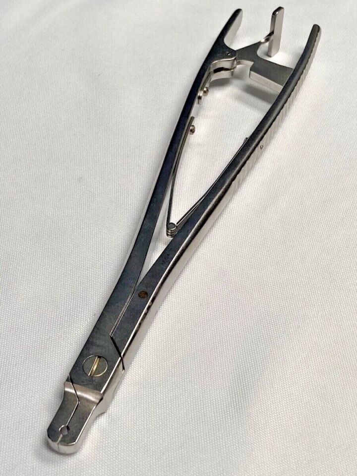SYNTHES 388.45 USS Bar Holding Forceps For 3.5mm Bar — photo 7