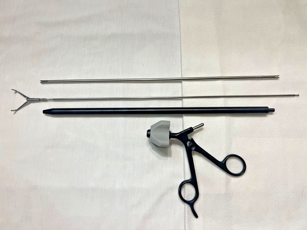 AESCULAP PO606R ADTEC 90deg Dissecting Forcep 10mm X 31cm Monopolar Overholt Dissecting Forcep — photo 7