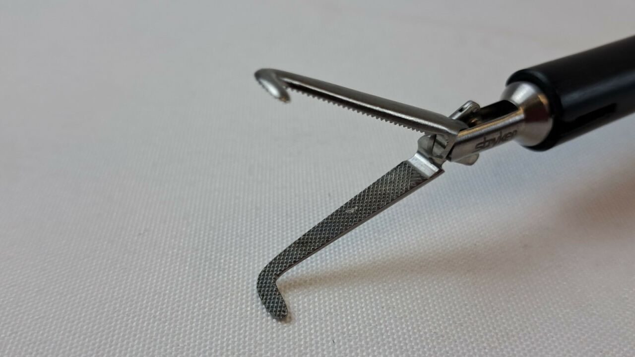 STRYKER 250-080-231 & 250-080-249 Monopolar Handle w/ Mixter Dissector 10mm x 33cm — photo 5