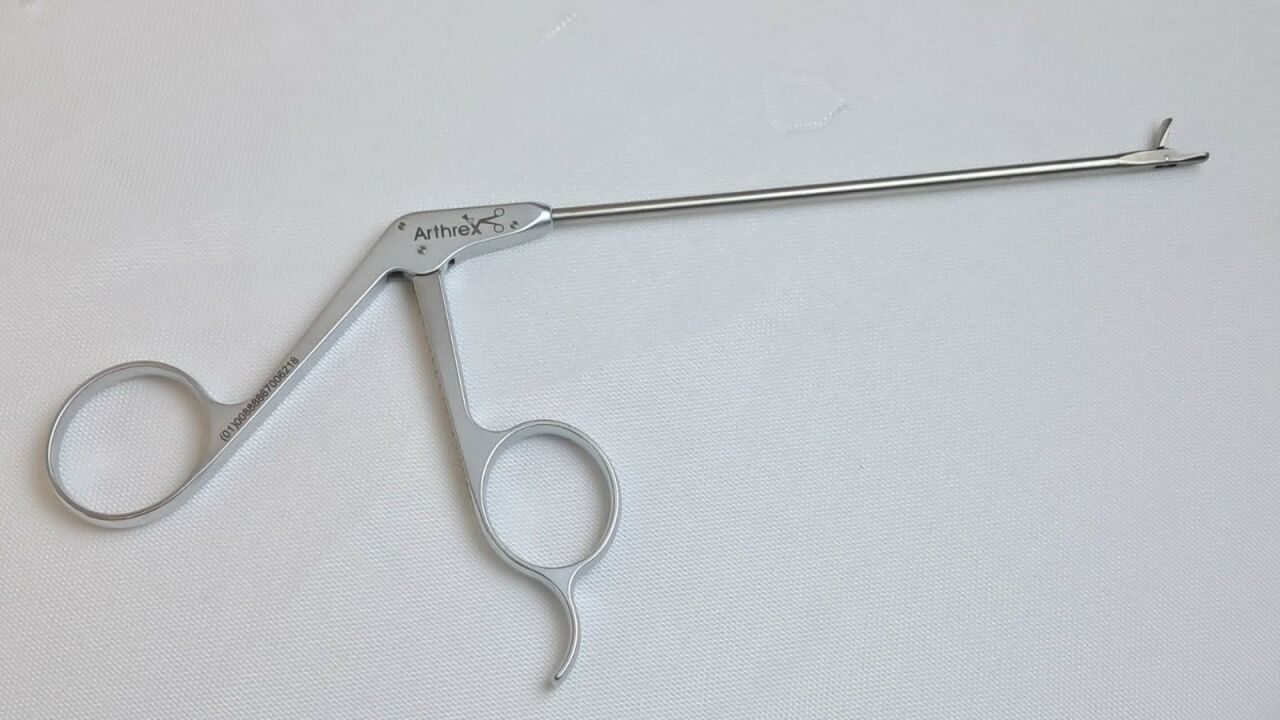 ARTHREX AR-12500NR Blunt Straight Tip Grasper 3.4mm