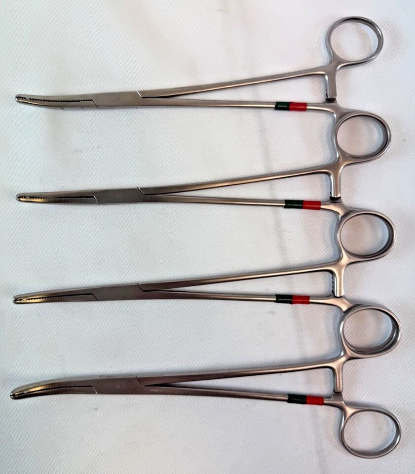 Hysterectomy Clamps Forceps Curved Single Tooth 9", Set of 4 German Stainless — photo 1