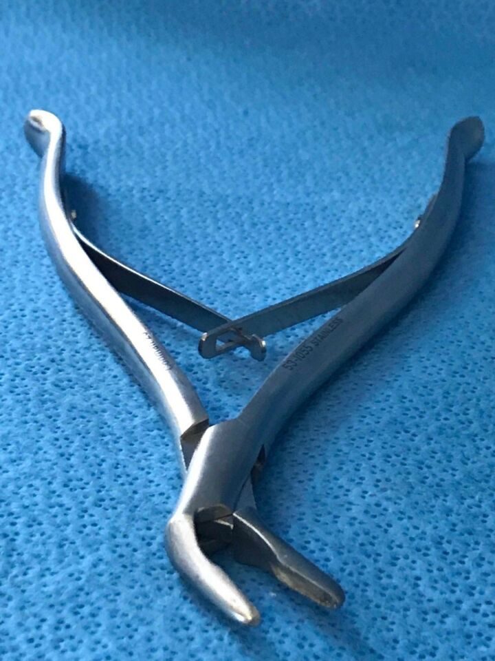 CODMAN 53-1055 Stookey Angled Cranial Rongeur 3mm Angled Bite 7 3/8" — photo 6