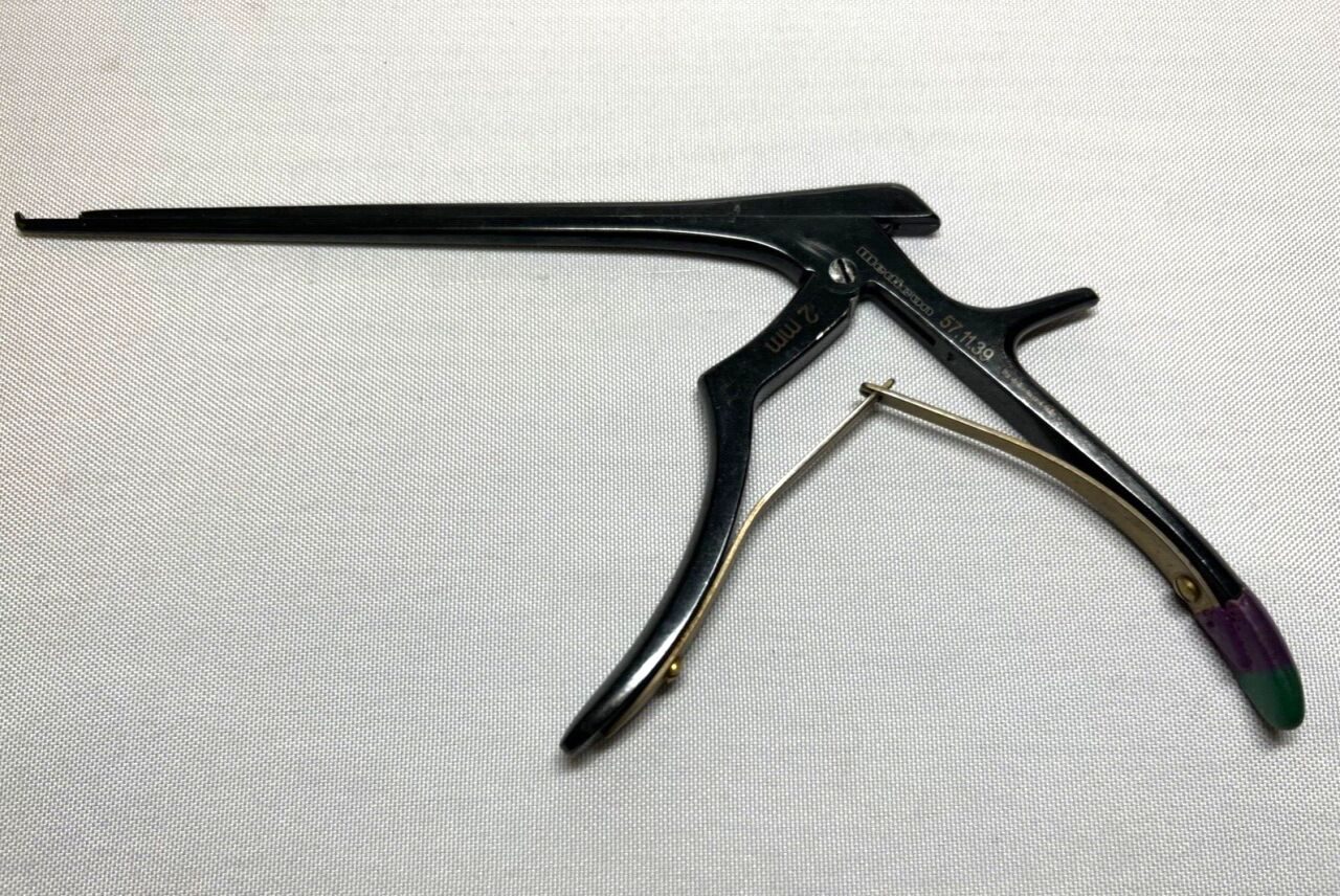 MEDICON 57.1139 Kerrison Rongeur 2mm X 40deg