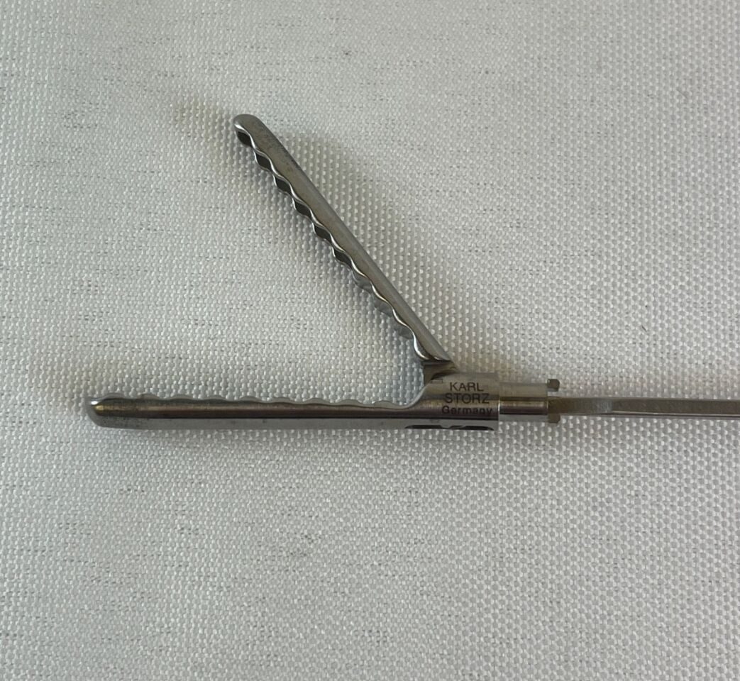 KARL STORZ 33410LF Wavy Grasping Forceps ClickLine Insert 5mm X 43cm — photo 2