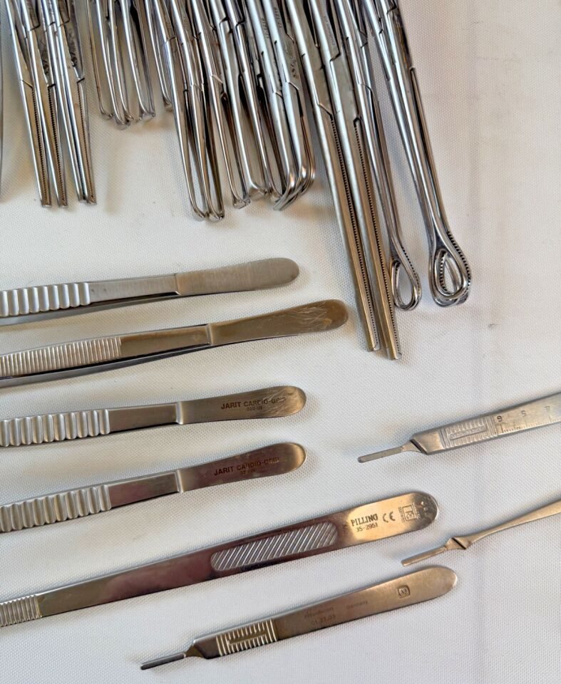 JARIT Various  86 Piece SSI Ultra Major Tray w/ Sterilization Case — photo 3