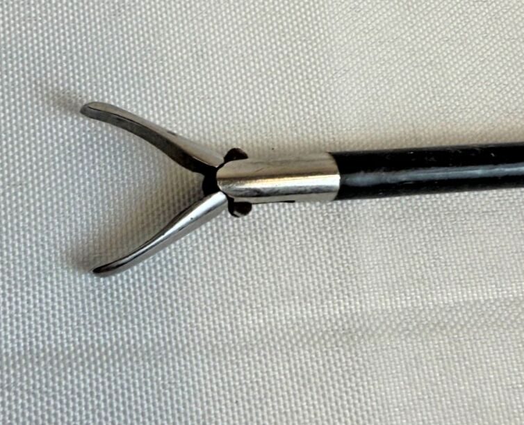R. WOLF 8383.03 Laparoscopic 5mm x 33cm Atraumatic Monopolar Grasping Forceps — photo 3