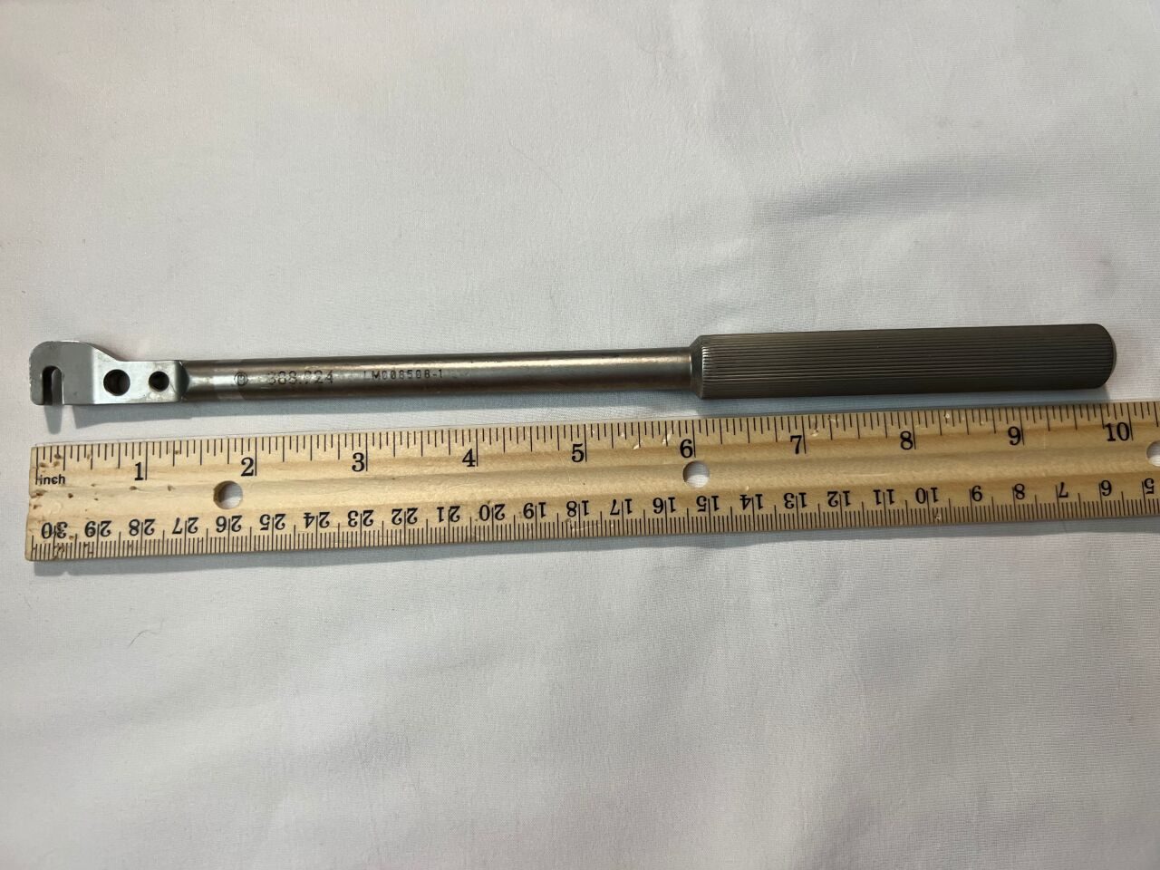 SYNTHES 388.924 Right 3.5mm Plate Bender — photo 2