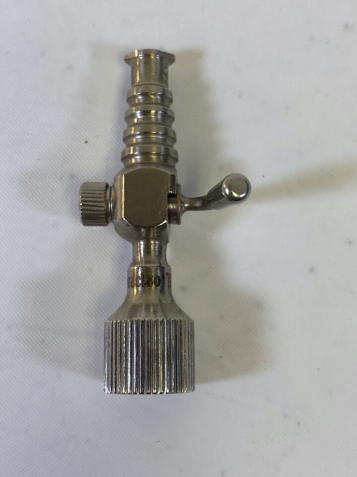 ARTHREX AR-3035L Inflow Cannula Adapter w/ Stopcock for 3mm - 6.5mm Cannula — photo 3