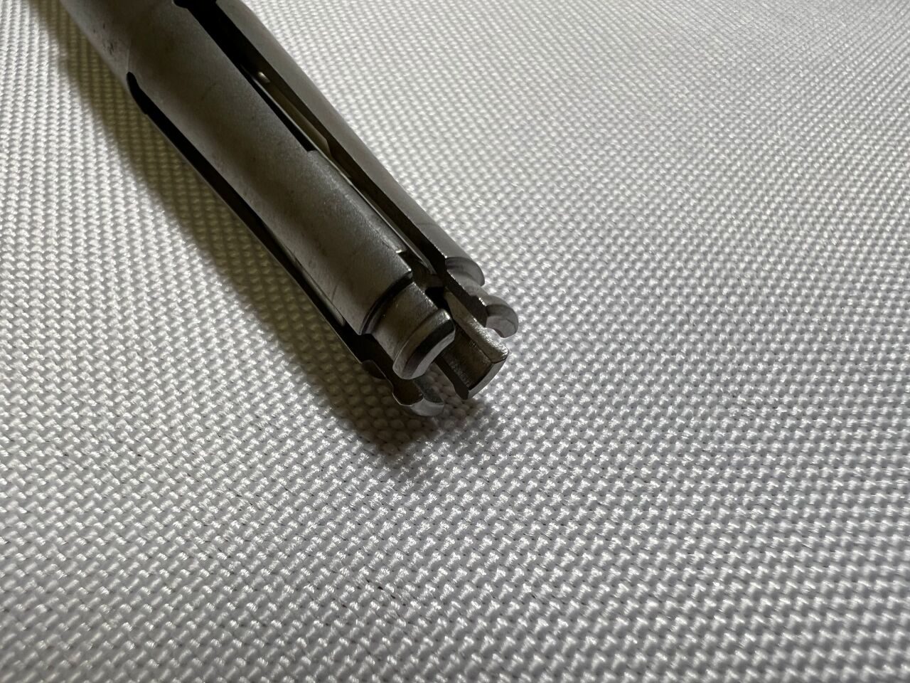SYNTHES 388.353 Swiss Extraction Plier — photo 3
