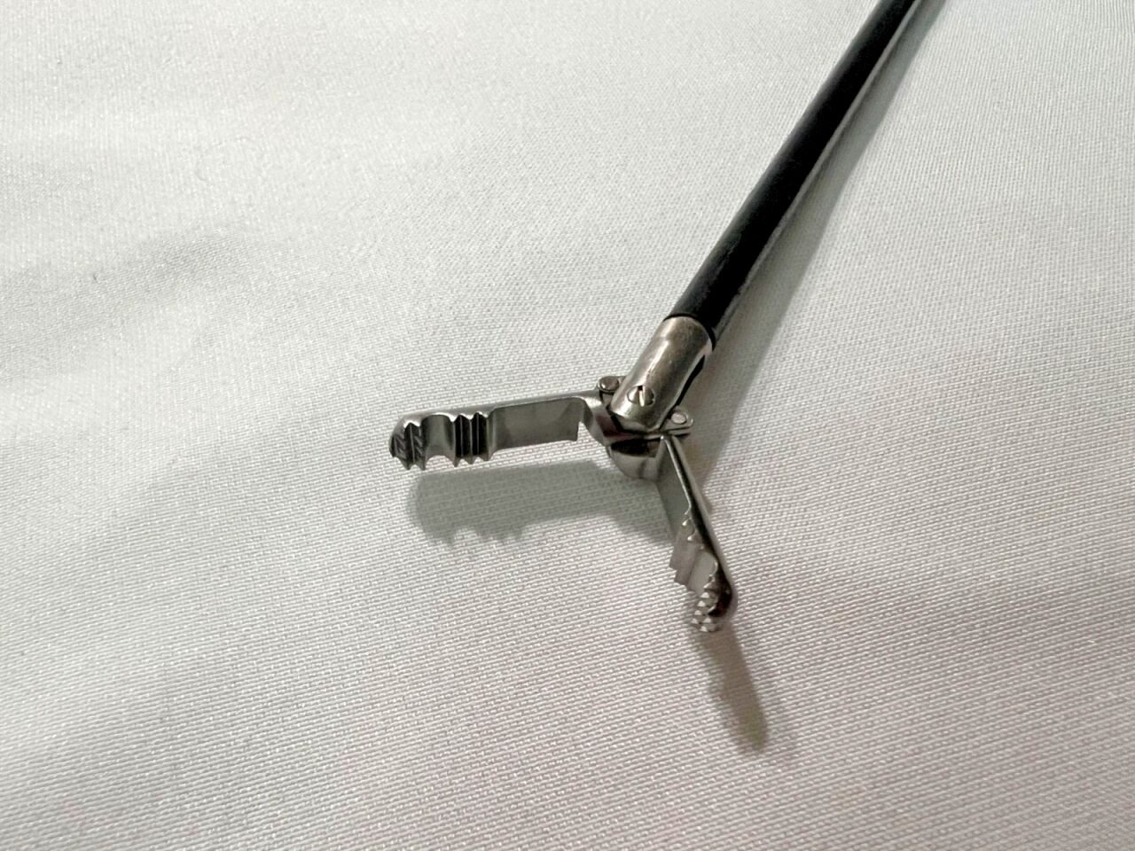 SNOWDEN-PENCER 90-3021 Laparoscopic Fundus Rotating Raptor Grasper 5mm X 32cm — photo 3