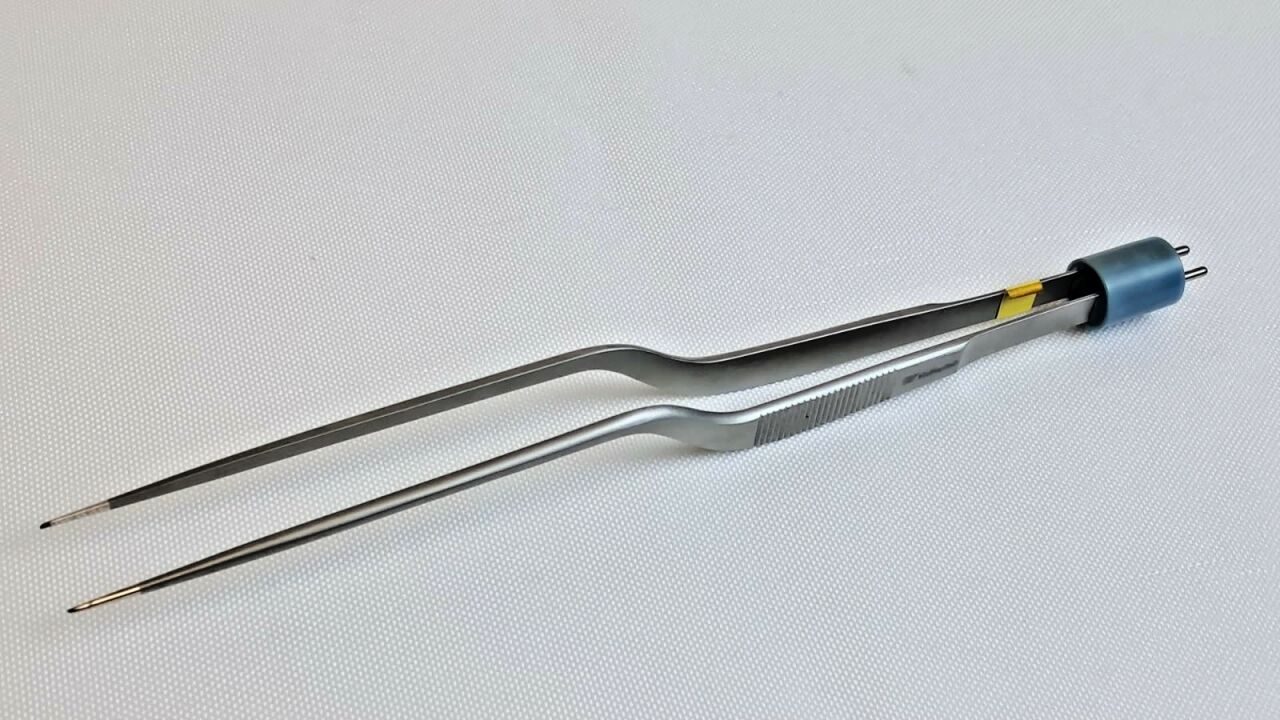 MEDTRONIC E4058-CT Cushing Bayonet Bipolar Forceps 7.5" 0.7mm Tip — photo 2