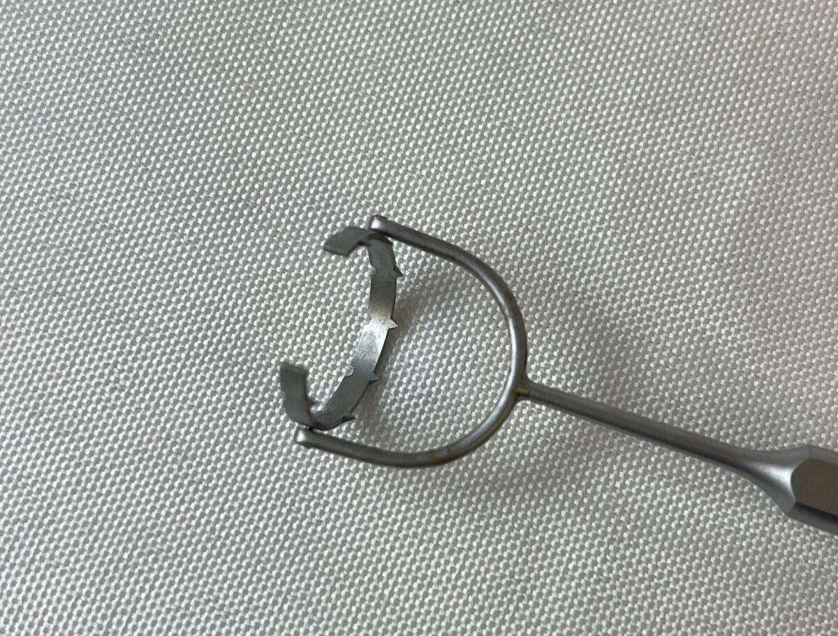 SSI ULTRA 60-7065 13mm Thornton Fixation Swivel Ring Ophthalmology — photo 5