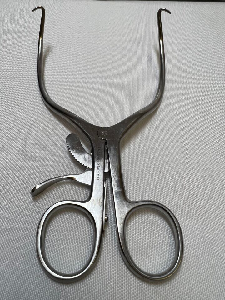 ALLEGIANCE GA500 7-1/2" Gelpi Perineal Retractor — photo 2