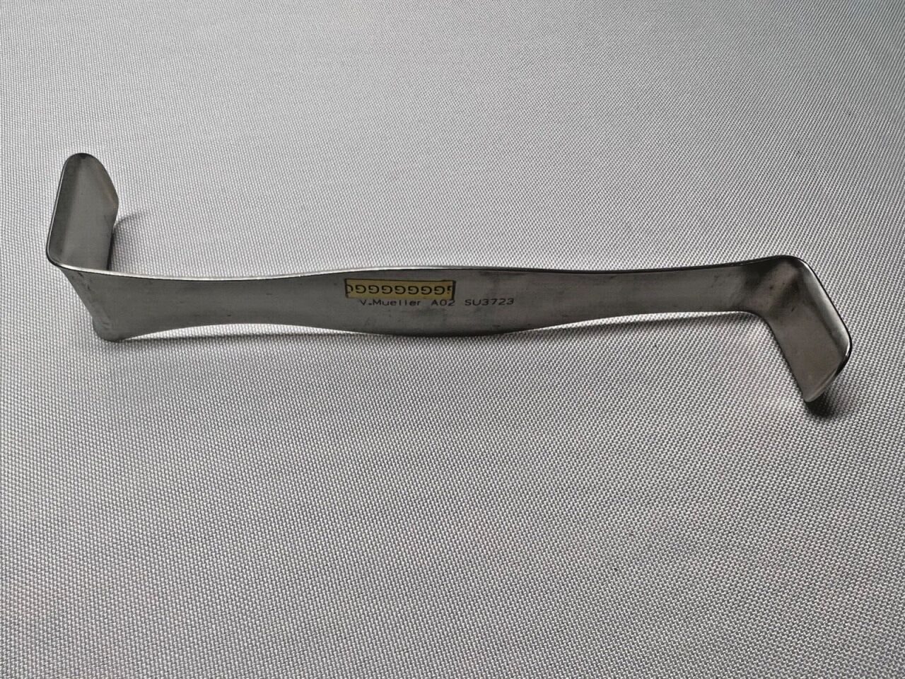 V. MUELLER A02 SU3723 Double Ended Crile Retractor 6-3/4"