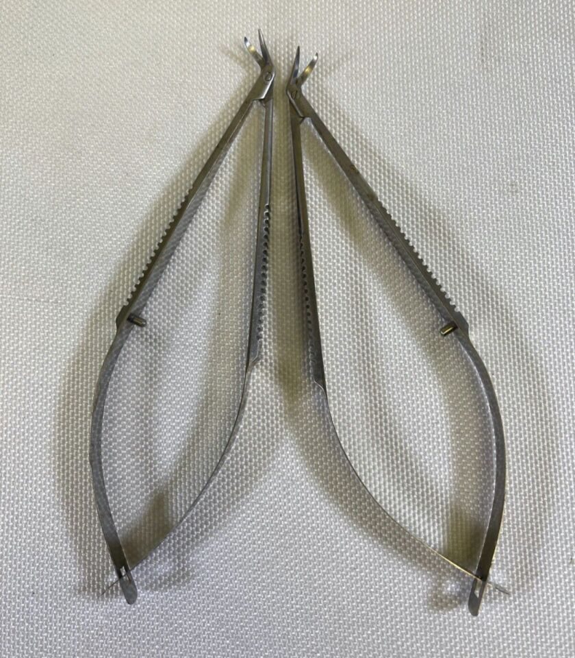 KARL STORZ E-3231L & E-3231R Miniature Corneal Scissors Left & Right 10cm — photo 1