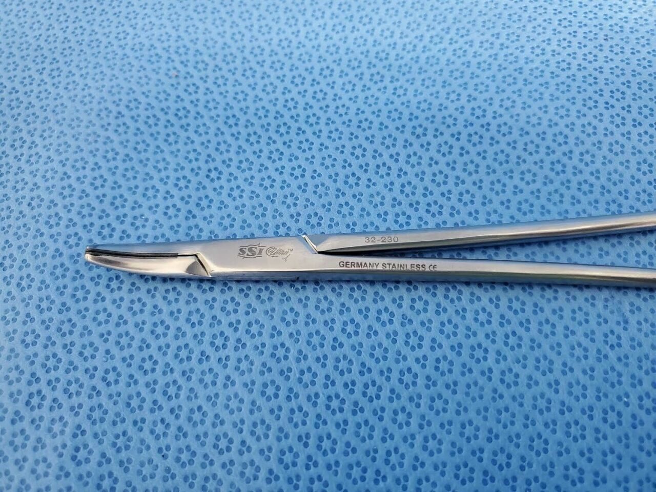 SSI 32-230 Heaney Needle Holders Curved 21cm — photo 2