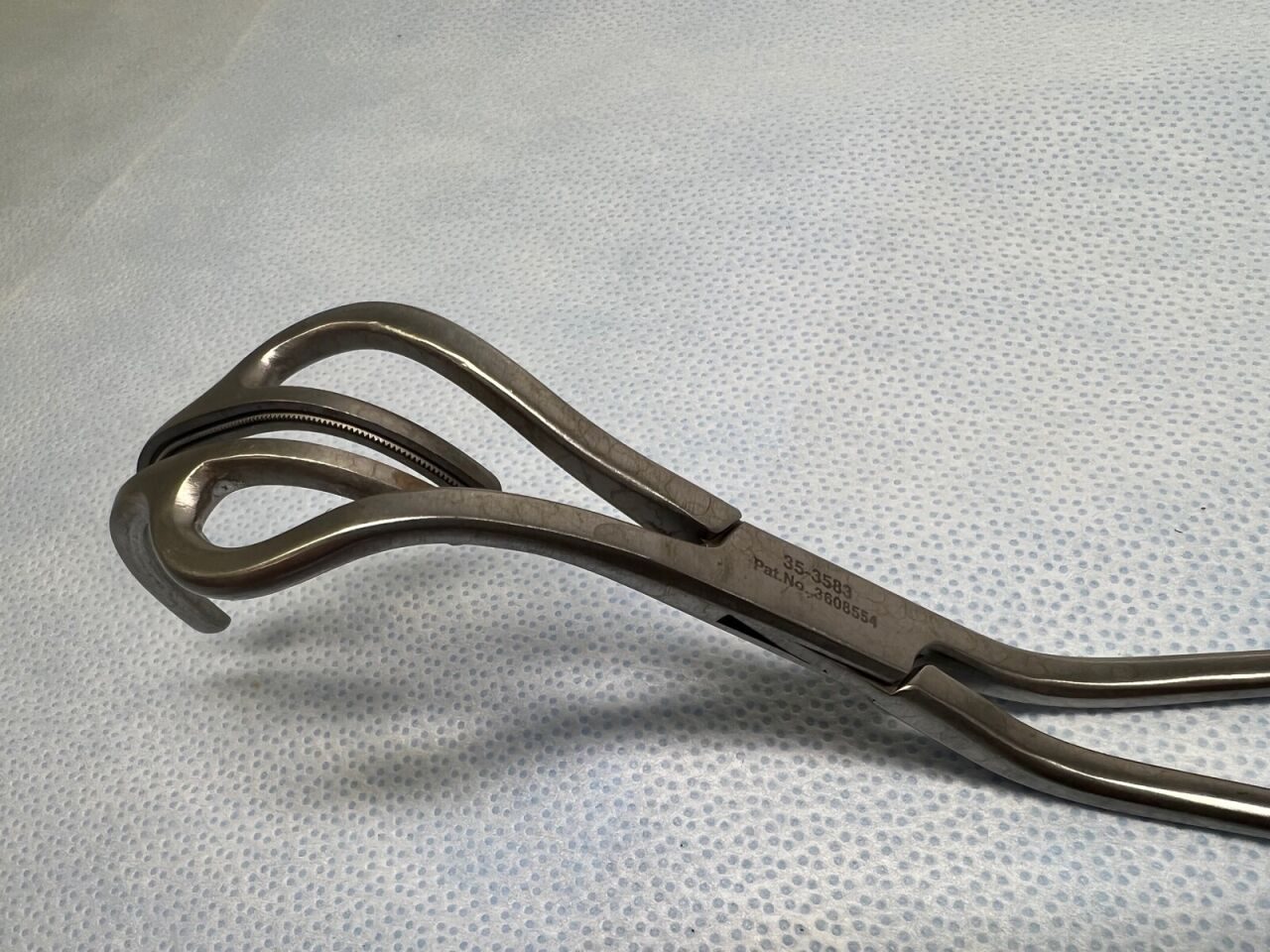 PILLING 35-3583 DeBakey Strong Aorta Lambert Clamp Curved 8-1/8" — photo 4