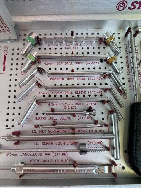 SYNTHES  Basic Instruments Set — photo 4