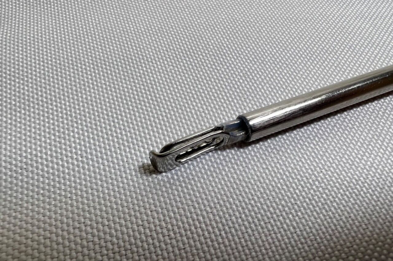 KLS MARTIN 81-730-25 5mm X 43cm Kleppinger Forcep — photo 5