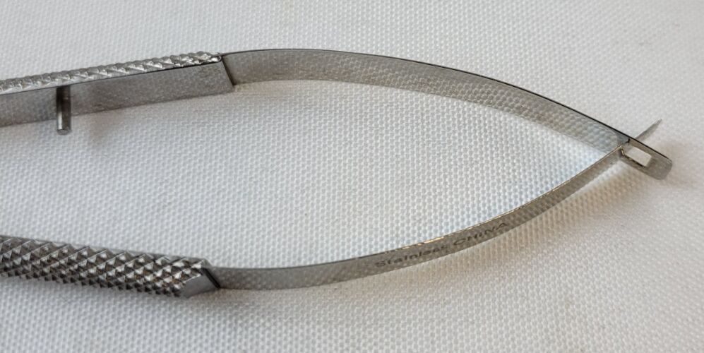 Barraquer Needle Holder, Curved, Smooth Jaws, Spring Handle, 5-1/2" — photo 5