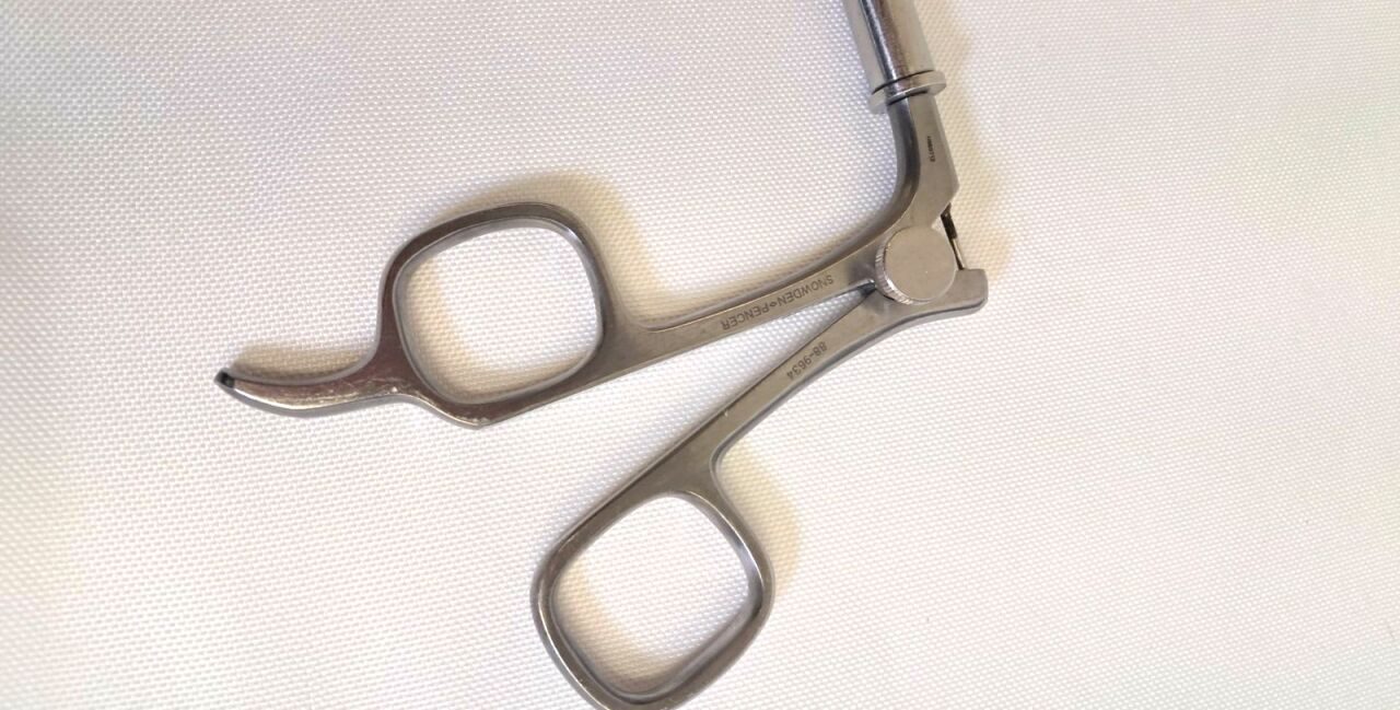 SNOWDEN-PENCER 88-9634 10mm Vertical Opening Scissors Surgical Laparoscopic — photo 2