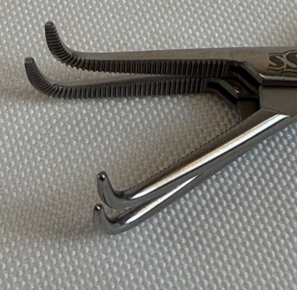 SSI ULTRA 54-7275 Pair of Delicate Right Angle Forceps Full Curve Jaw 5.75" — photo 4