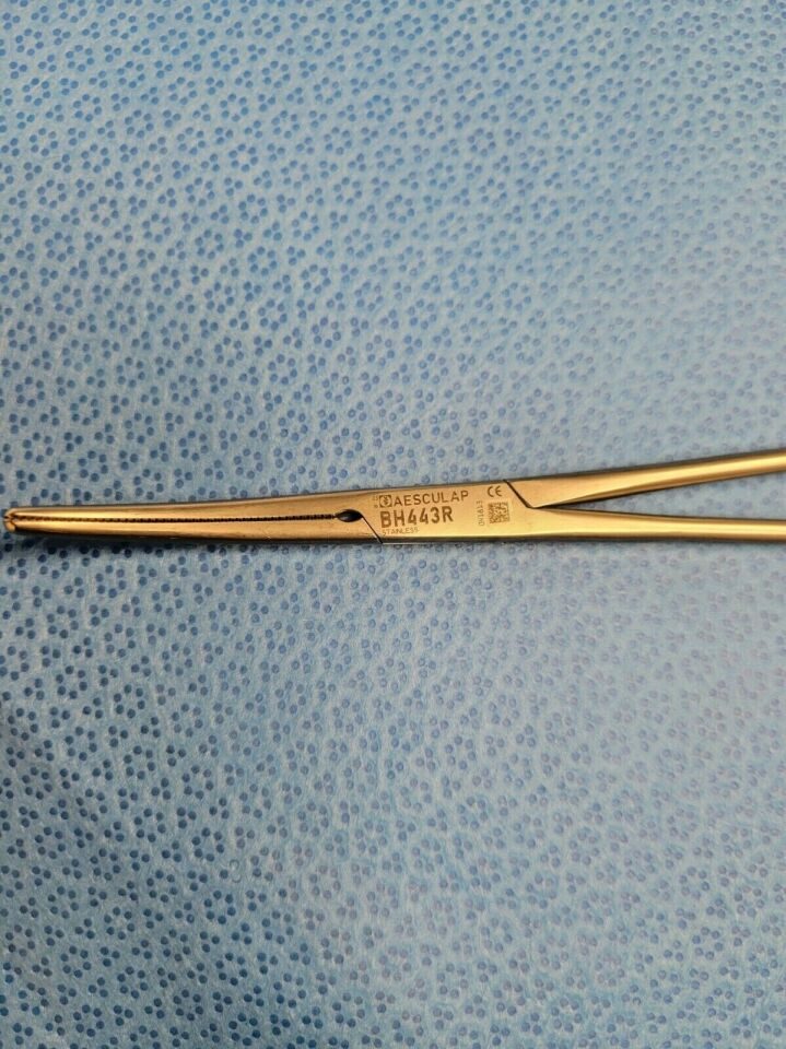 AESCULAP BH443R Rochester-Pean Forcep 160mm Stainless Steel Curved Flat Jaw — photo 2