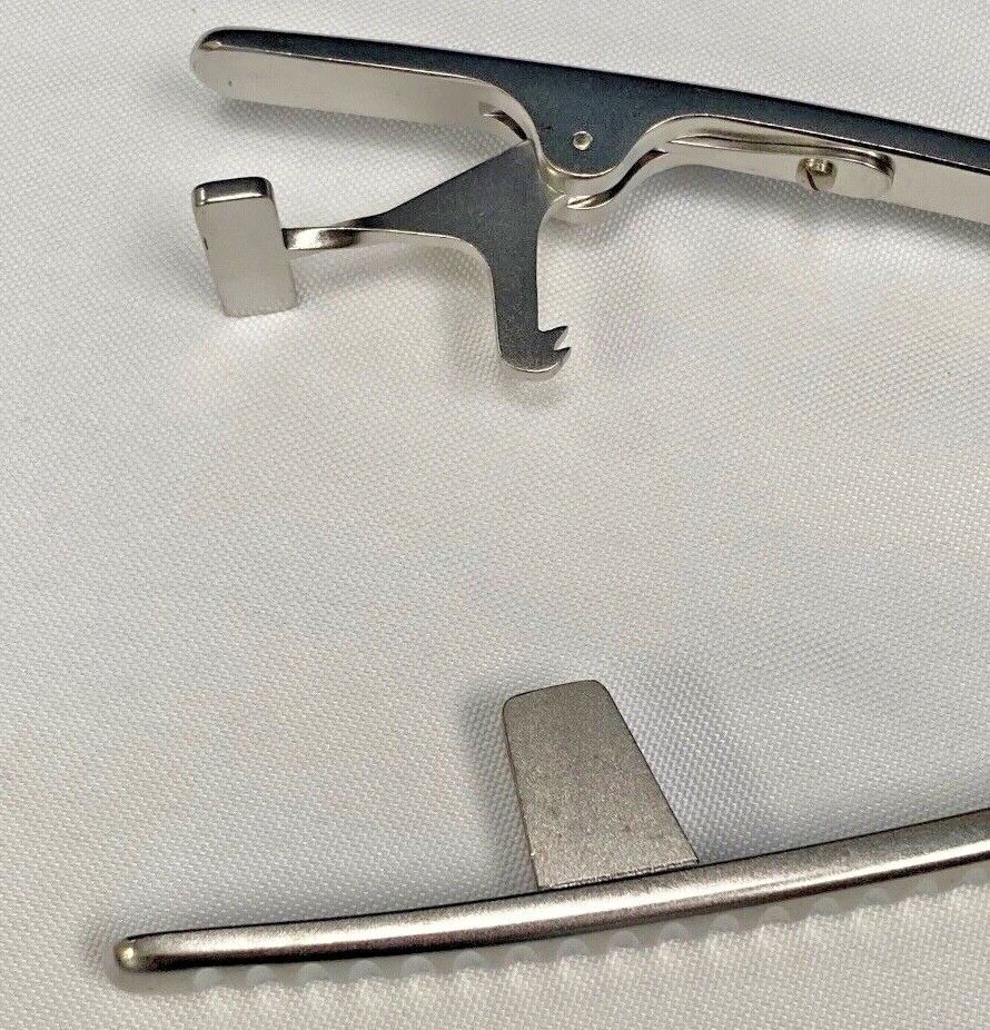 SYNTHES 388.45 USS Bar Holding Forceps For 3.5mm Bar — photo 6