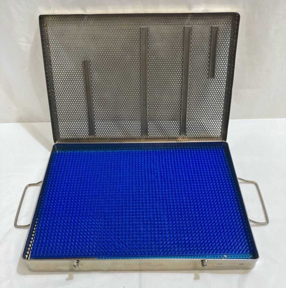 w Silicone Insert 15" x 10" x 2" Surgical Cases