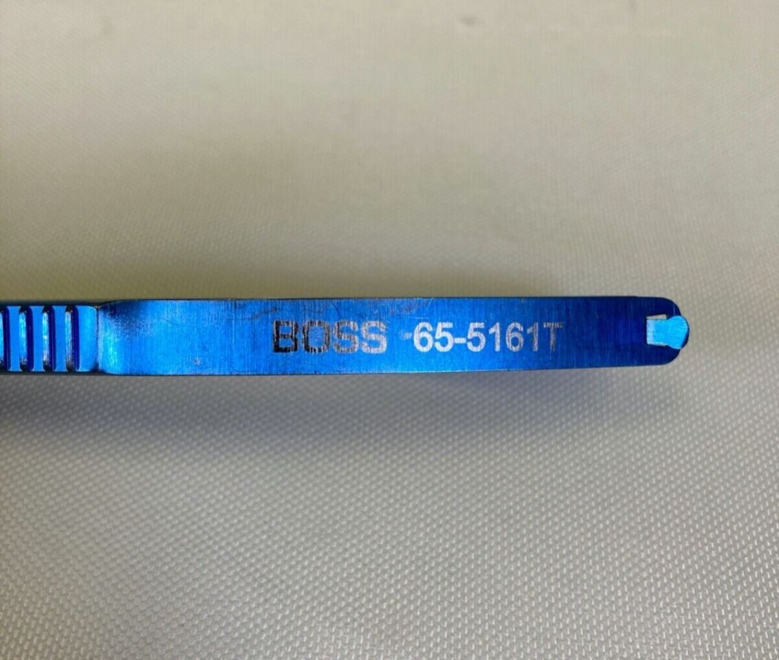 BOSS INSTRUMENTS 65-5161T LightTouch Streamline Titanium Needle Holder w/o Lock — photo 2