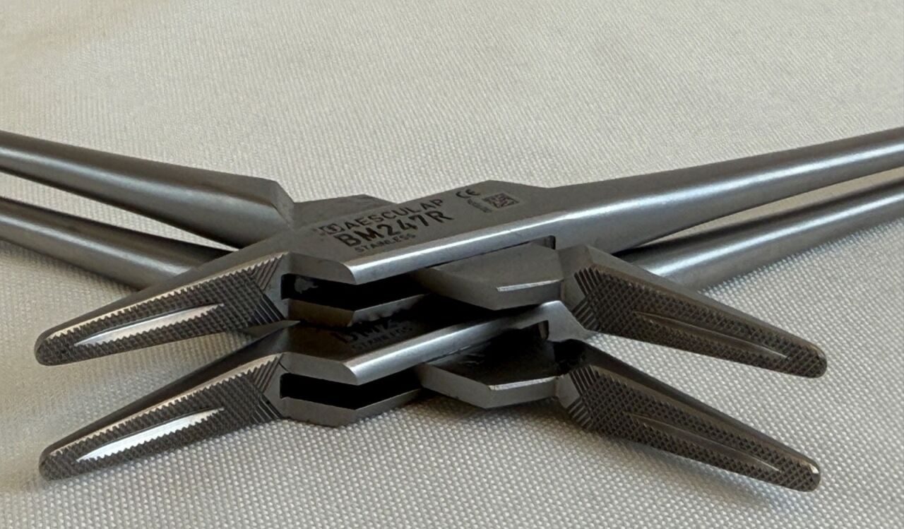 AESCULAP BM247R Hegar Needle Holders Straight Heavy Pattern Serrated Jaw — photo 5