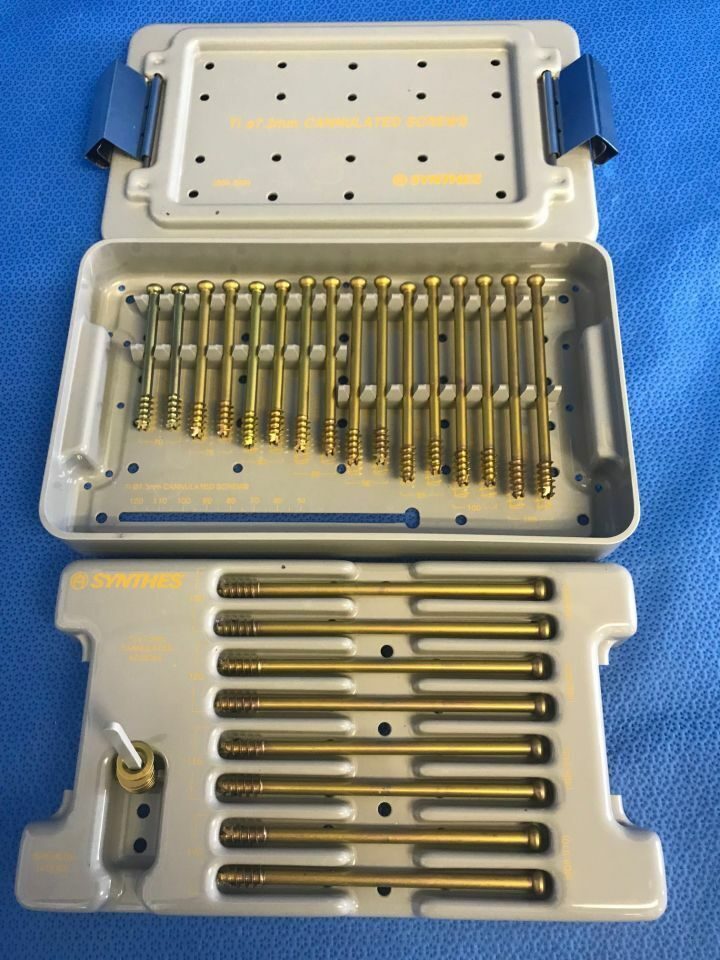 SYNTHES Various Ti Femoral Nail Specialty Locking Set — photo 5