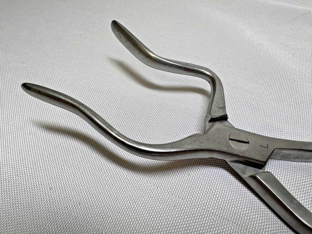 KLS MARTIN 38-700-02 Left 9" Length Rowe Reposition Forceps — photo 4