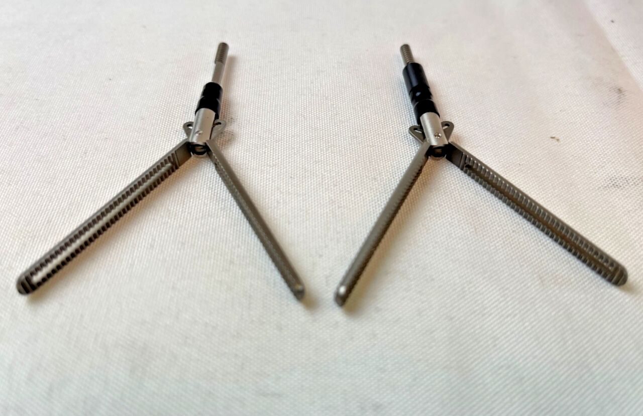 PENTAX Microline Laparoscopic Graspers Dissectors Set of 11 w/ Case — photo 2