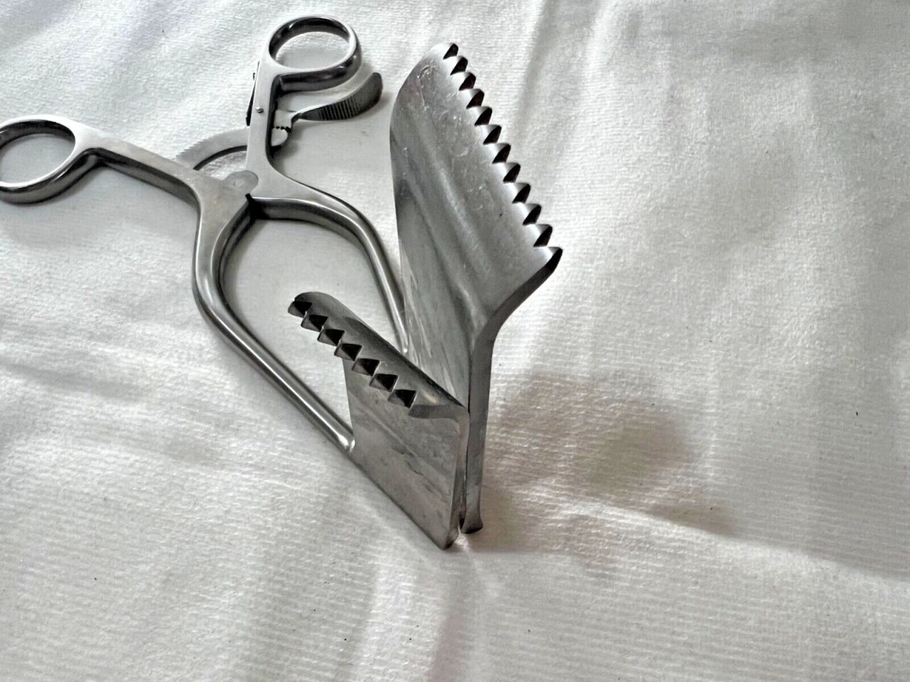 SSI ULTRA 55-8997 Darling Popiteal Self-Retaining Right Retractor 6-1/4" Length — photo 2