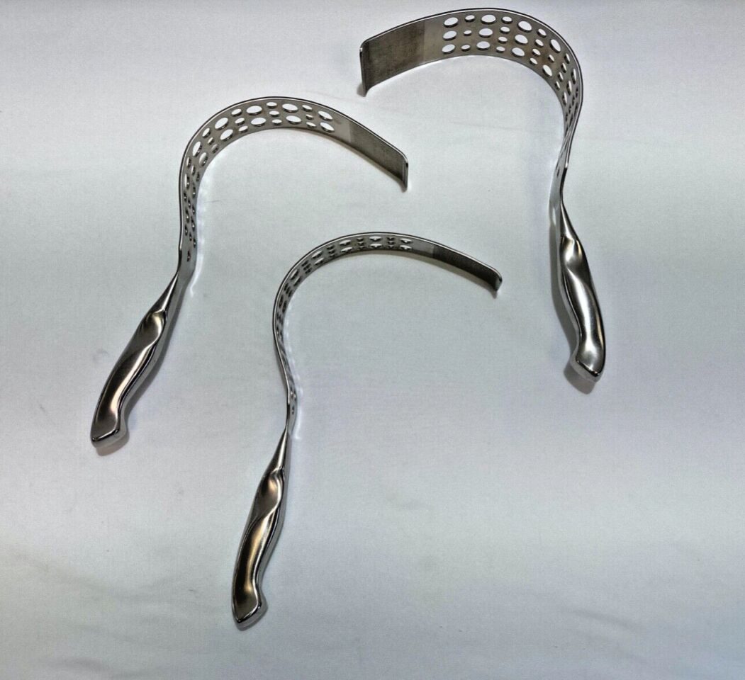 V. MUELLER SU10312 SU10311 & SU10310 Set of 3 Perforated Deaver Retractor Blades