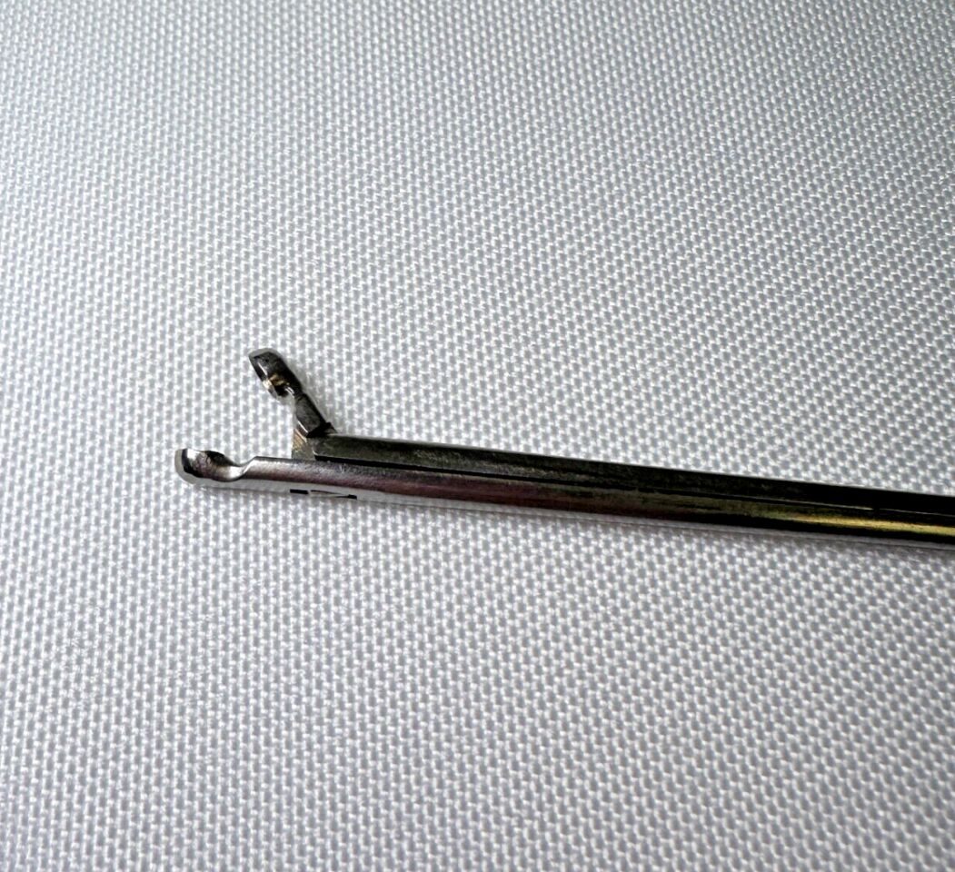 PILLING 50-5134 Straight Sam Roberts Laryngeal Cup Biopsy Forceps 60cm L 4mm Cup — photo 5