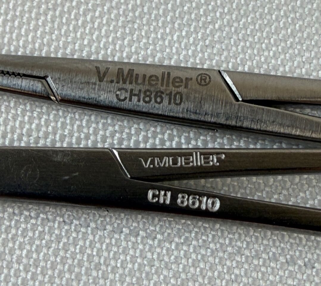 V. MUELLER CH8610 Jacobson Mosquito Forceps Delicate Curved Serrated 5" Pair — photo 2