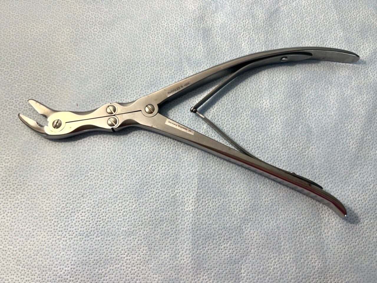 RUGGLES R-1465 Angled Double Action Duckbill Rongeur