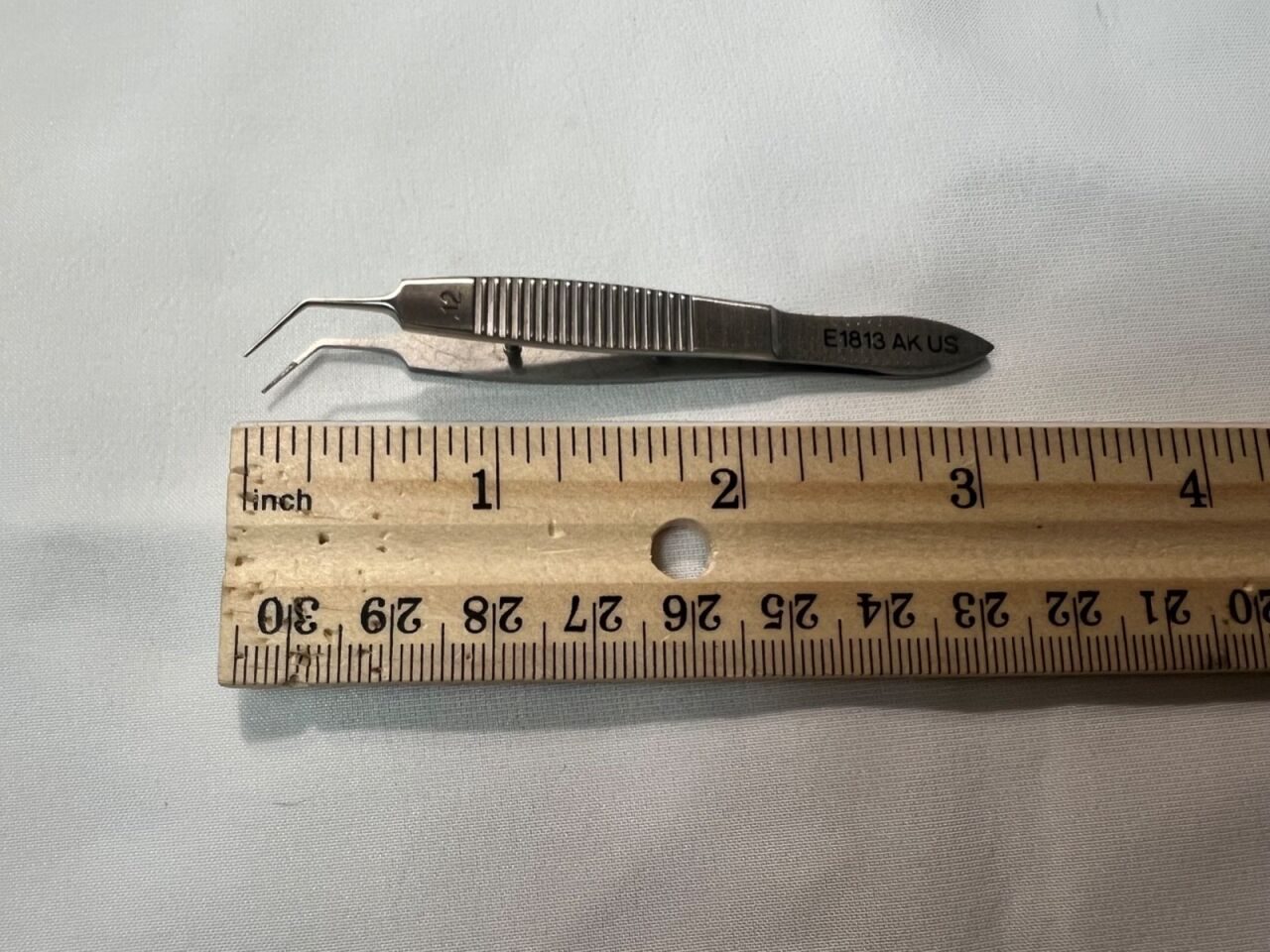 STORZ E1813 AKUS Kelman-McPherson Suturing-Corneal Forceps 1x2 Teeth 45deg x 8mm — photo 6
