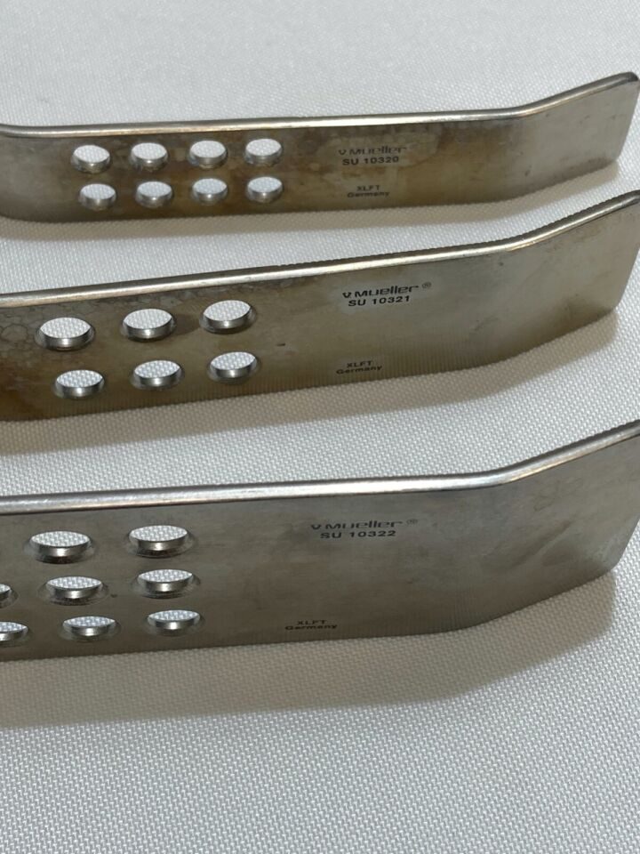 V. MUELLER SU10322 SU10321 SU10320 Perforated Angled Retractors Ortho — photo 2
