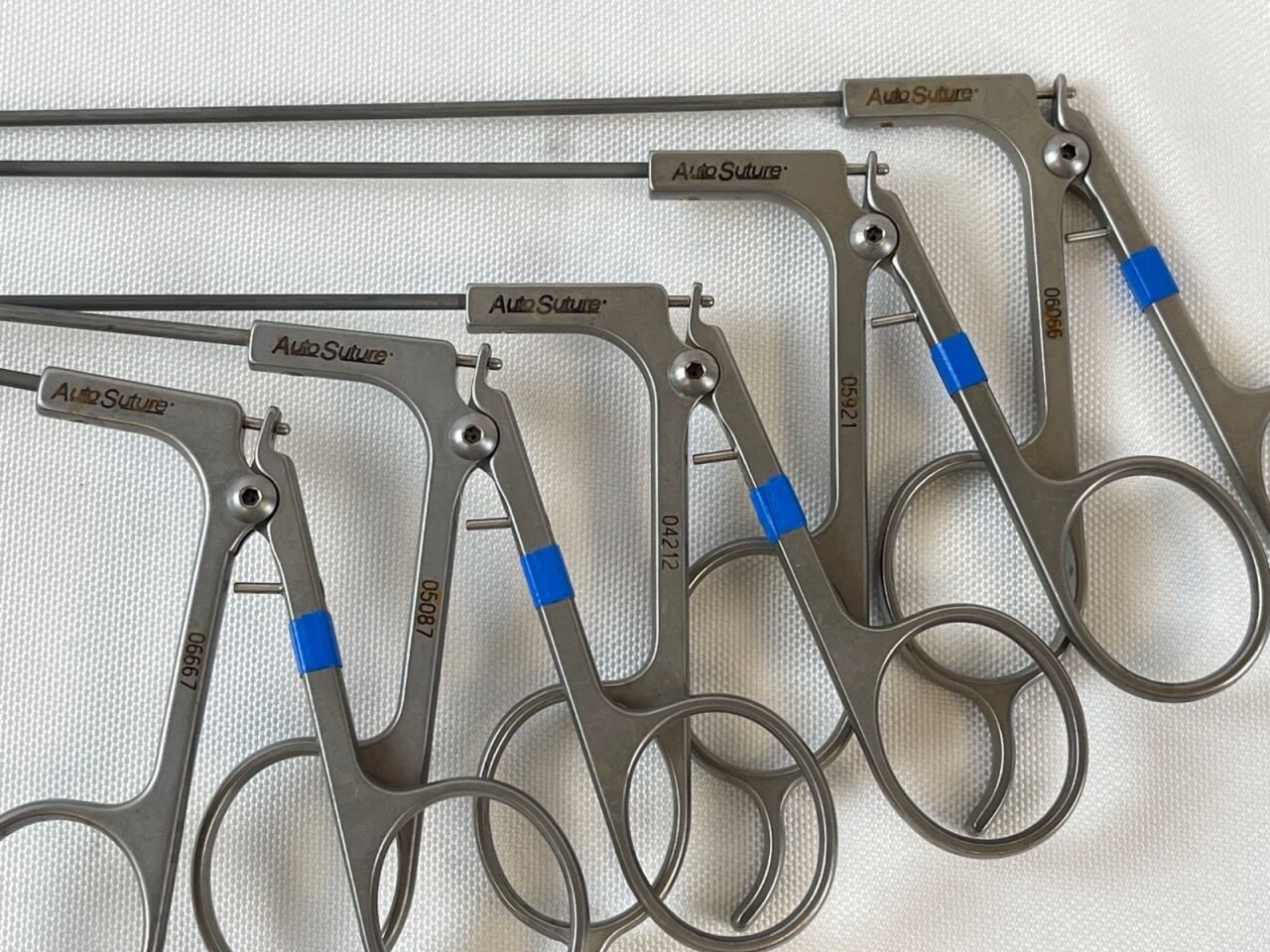 AUTOSUTURE Various 2mm x 0 Laparoscopic Instrument Set — photo 13