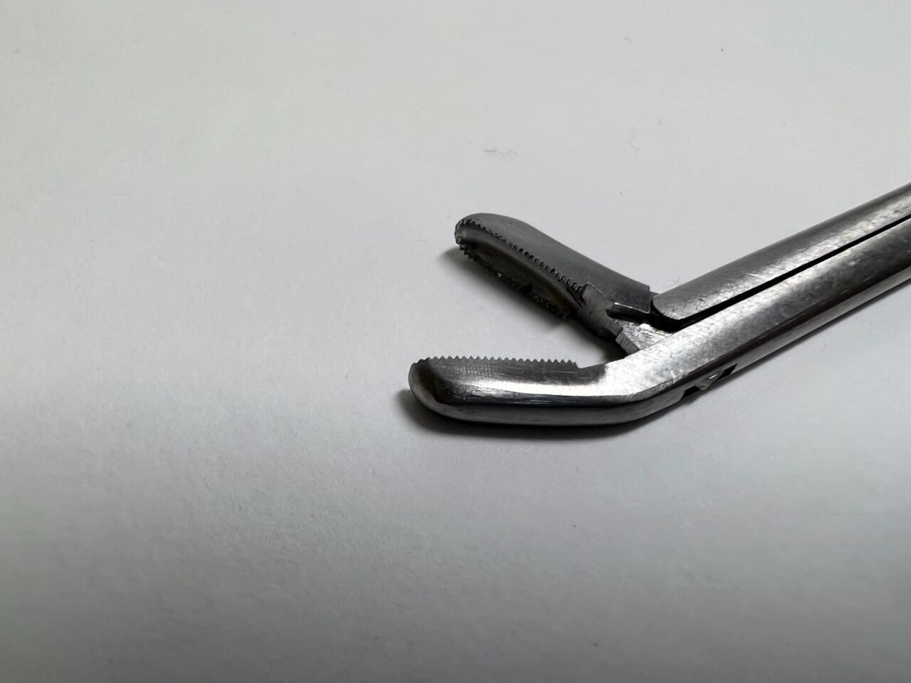 SYNTHES 274285000 Up Angled Serrated Bite Rongeur — photo 3
