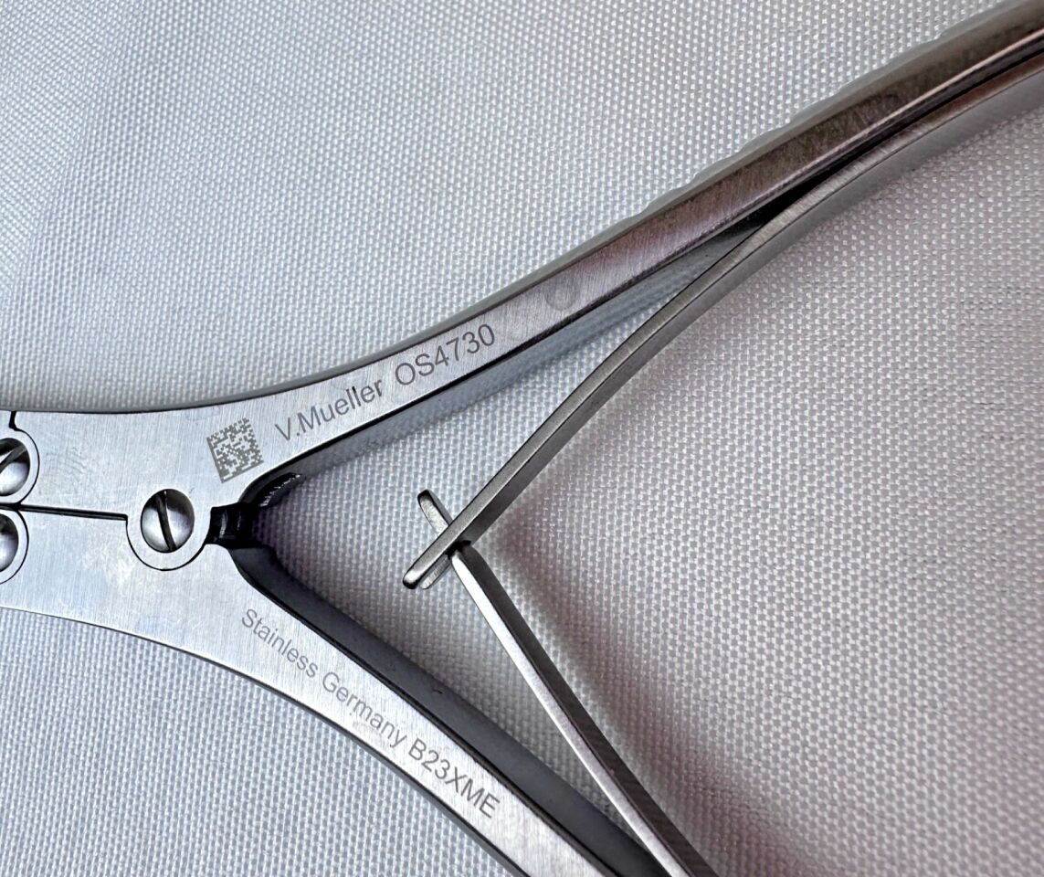 V. MUELLER OS4730 Plier Handle Straight Sharp Beak Tips Bone Cutting Forcep — photo 3