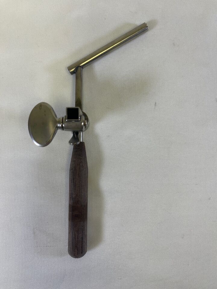 AESCULAP FF897R Right Caspar Cervical Drill Guide Stainless Steel Neuro Spine