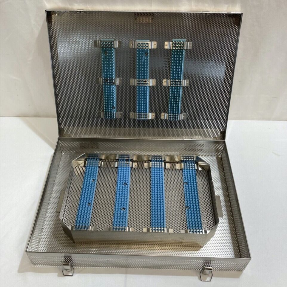 PHELAN 17" x 12.5" x 2.5" Sterilization Tray Autoclavable Case