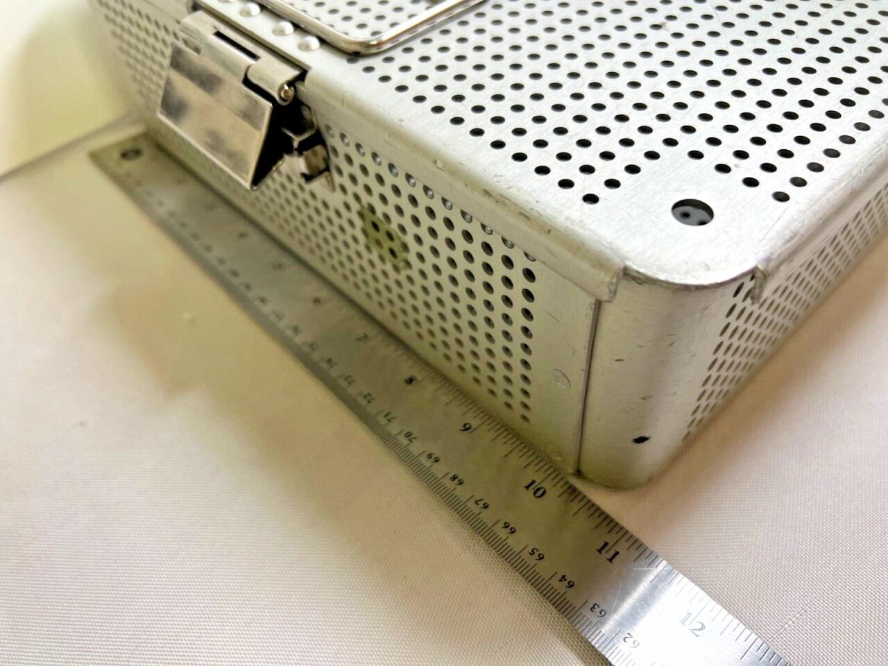 LIFE INSTRUMENTS  5 Slot Lumbar Elevator Curette Sterilization Case w/ Basket — photo 6