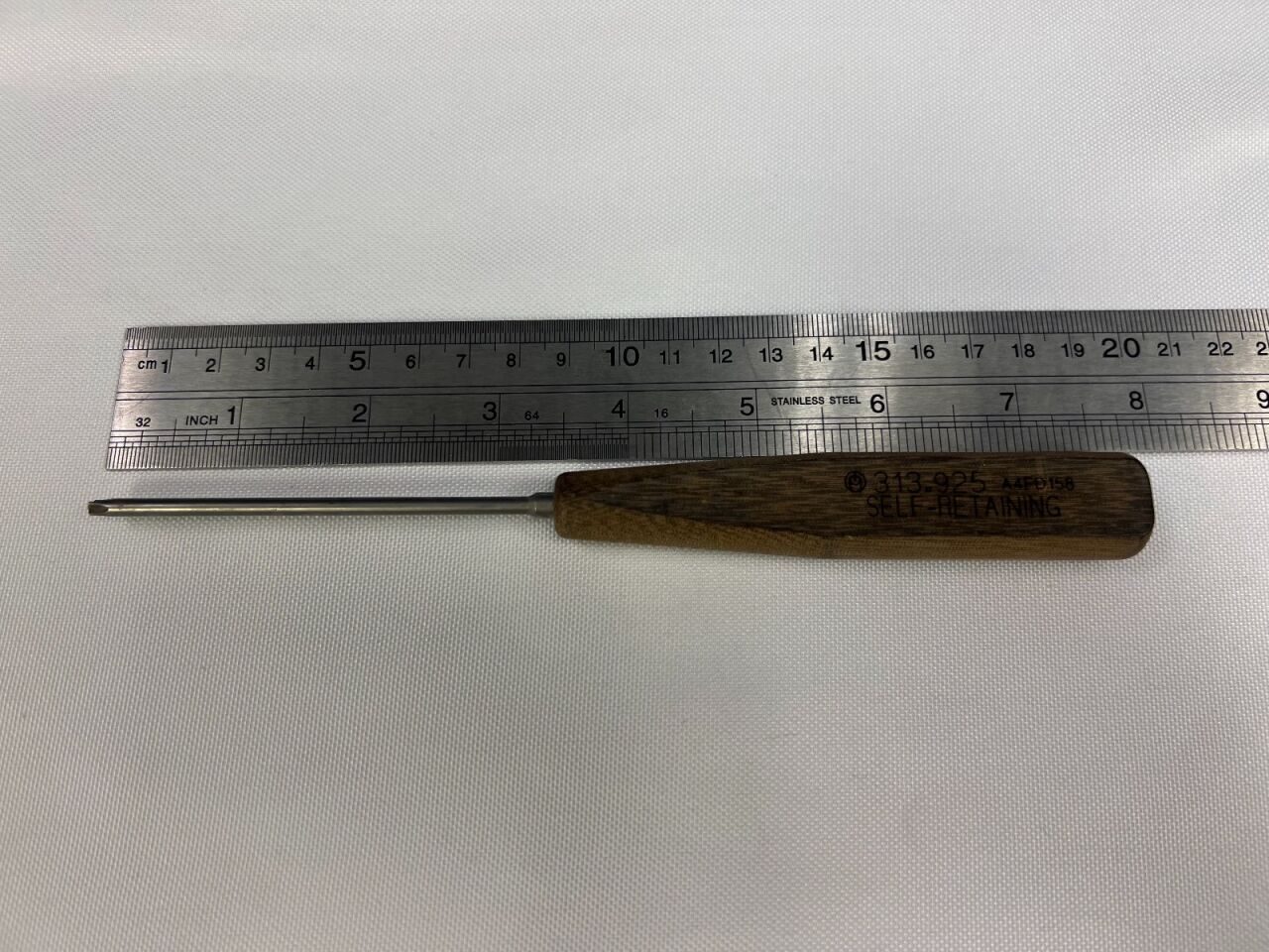 SYNTHES 313.925 Self-Retaining 2.4mm — photo 4