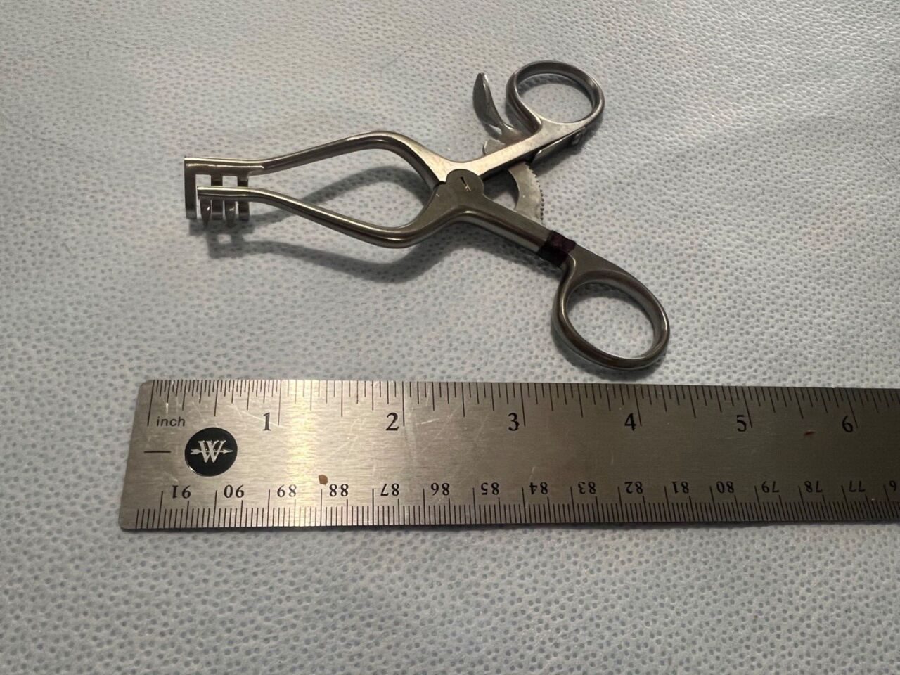 MILLENNIUM 1-608 Weitlaner Retractor 3X2 Sharp Prongs 4-1/4" Length — photo 5