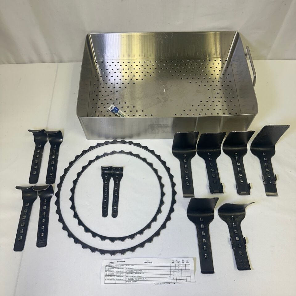 V. MUELLER Various 14 Piece Turner-Warwick Black Retractor Set w Pan — photo 7